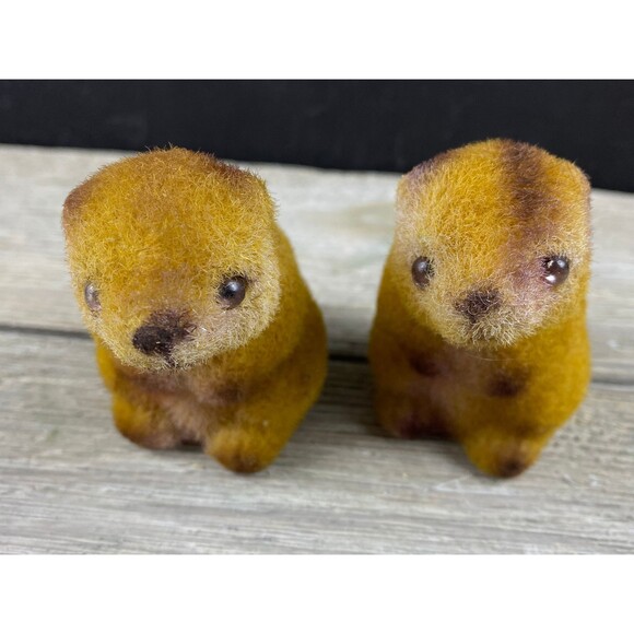 Vintage Flocked Chipmunks Set of 2 Naturecore Cottagecore Made in Hong Kong - Picture 6 of 10